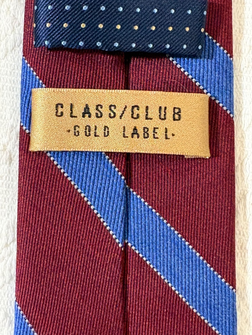 Class Club Gold Label Boys Silk Blend Striped Repp Tie Burgundy Blue 51"